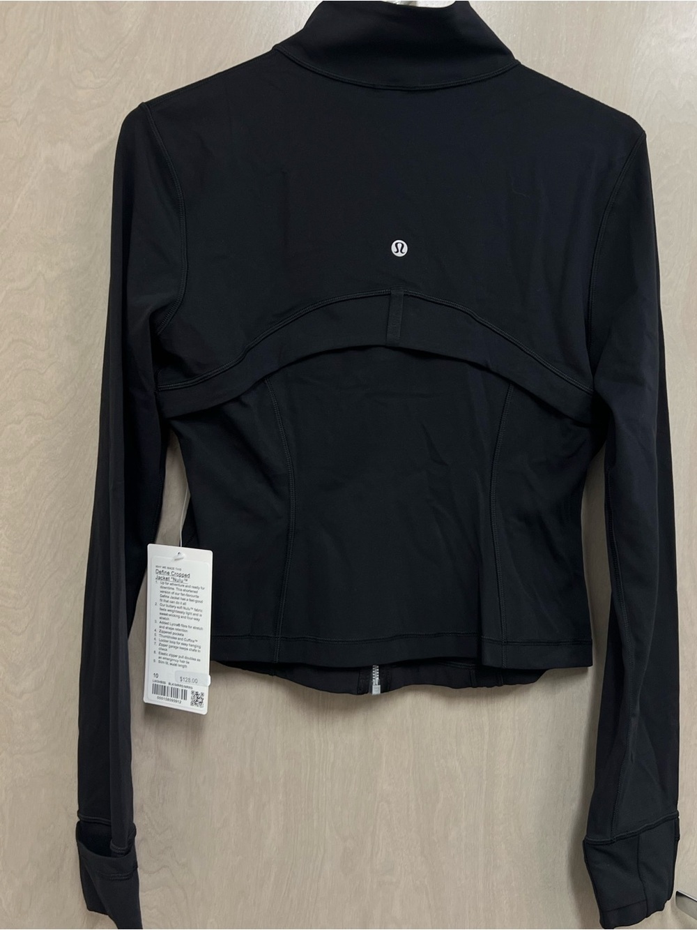 Lululemon Nulu Cropped Define Jacket Black Mirror Silver Size 10 NWT - Picture 4 of 7